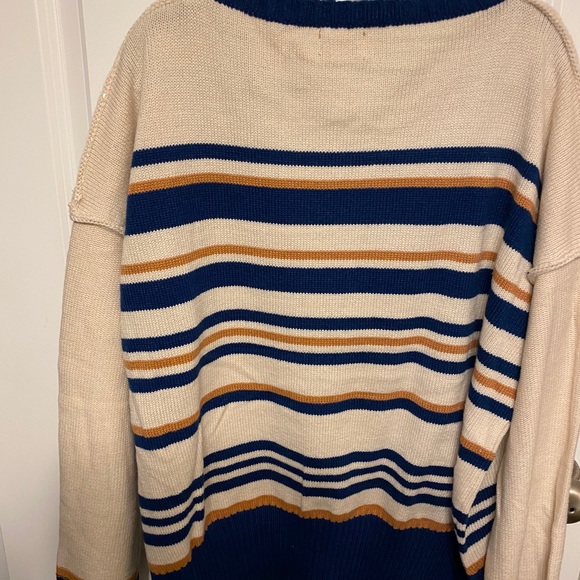 Sweater - Picture 2 of 2